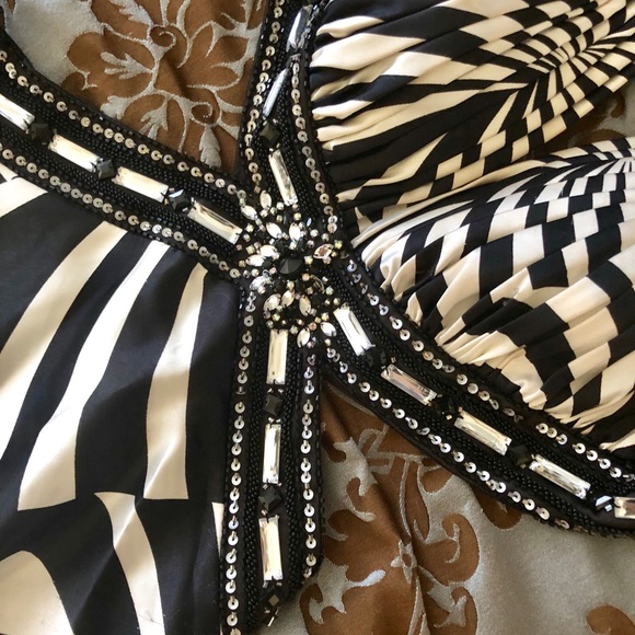 Dress size 2. Wore once. - Picture 6 of 7